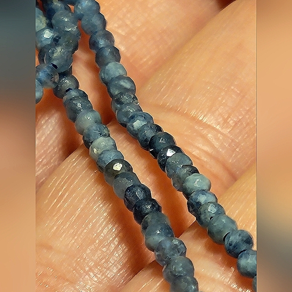 25x beads Natural Aquamarine Crystal Beads Pre-Drilled Faceted 3mm Thick - Picture 5 of 6